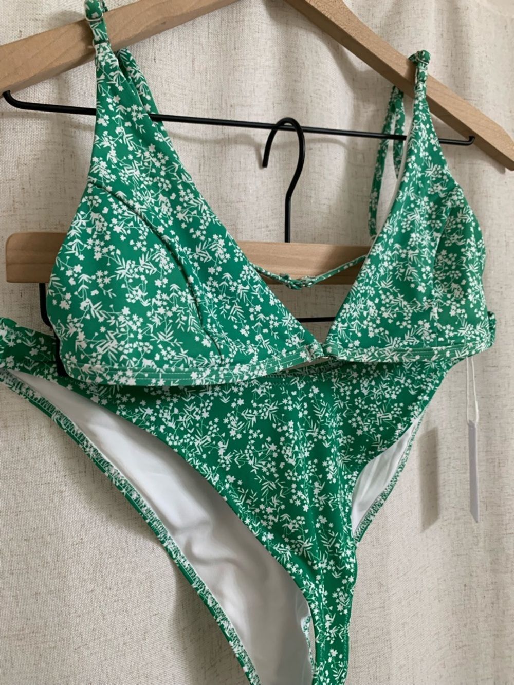 Bright NWT Green Floral Triangle Bikini Set 2 Piece Large X-Large - Picture 2 of 5